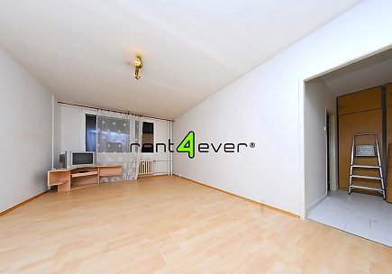 Pronájem bytu, Chodov, Brandlova, 2+kk, 42 m2, výtah, sklep, částečně zařízený, Rent4Ever.cz