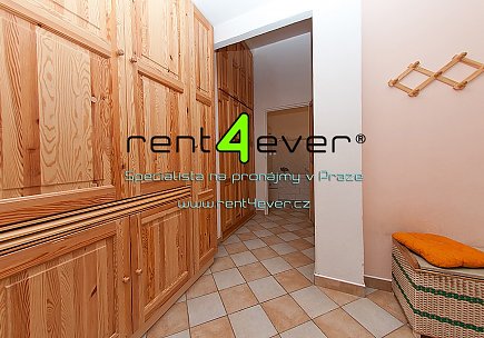 Pronájem bytu, Metro B Národní třída, Jungmannova, byt 2+1, 50 m2, po rekonstrukci, balkon, sklep, Rent4Ever.cz