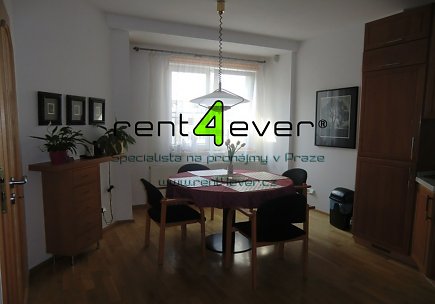Pronájem bytu, Nové Město, Ladova, mezonet 4+kk, 130 m2, cihla, terasa, výtah, zařízený, Rent4Ever.cz