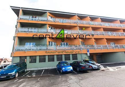 Pronájem bytu, Hloubětín, Slévačská, 1+kk, 40 m2, novostavba, výtah, nezařízený nábytkem, Rent4Ever.cz