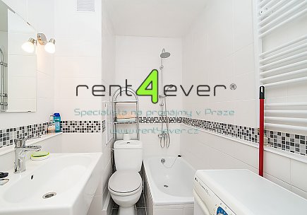 Pronájem bytu, Hostivař, Tenisová, 1+kk, 22 m2, výtah, sklep, lodžie, zařízený nábytkem, Rent4Ever.cz