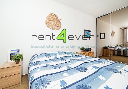 Pronájem bytu, Prosek, Bechlínská, 2+kk, 51 m2, novostavba, balkon, zařízený nábytkem, Rent4Ever.cz