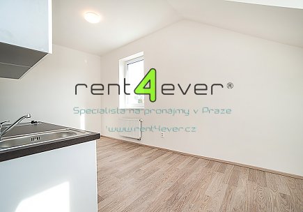 Pronájem bytu, Libuš, Nad šejdrem, 1+kk v RD, 26 m2, po rekonstrukci, cihla, nezařízený nábytkem, Rent4Ever.cz