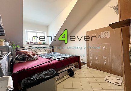 Pronájem bytu, Nusle, Petra Rezka, byt 2+kk, 49 m2, nezařízený nábytkem, Rent4Ever.cz