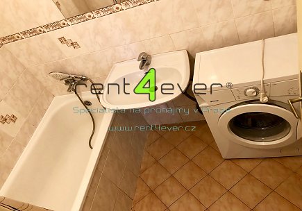 Pronájem bytu, Veleslavín, Za vokovickou vozovnou, 2+kk, 46 m2, sklep, komora, zařízený, Rent4Ever.cz