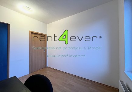 Pronájem bytu, Košíře, Pod Klamovkou, byt 2+kk, 43 m2,  komora, výtah, část. zařízený, Rent4Ever.cz