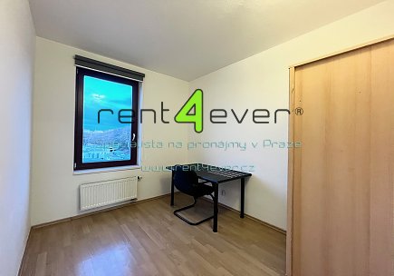 Pronájem bytu, Košíře, Pod Klamovkou, byt 2+kk, 43 m2,  komora, výtah, část. zařízený, Rent4Ever.cz