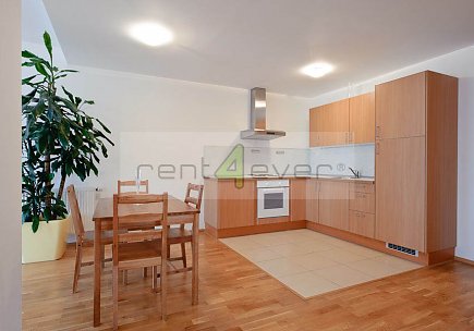 Pronájem bytu, Stodůlky, Rotavská, 3+kk, 80 m2, novostavba, balkon, sklep, garáž, nezařízený, Rent4Ever.cz
