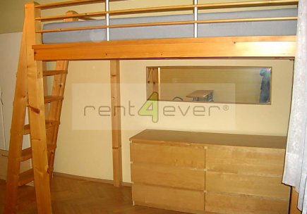 Pronájem bytu, Strašnice, Kounická, byt 1+kk, 24 m2, sklep, vestavěné patro, zařízený , Rent4Ever.cz