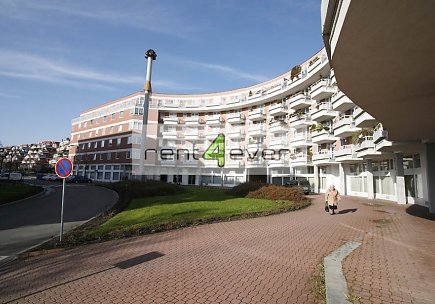 Pronájem bytu, Metro B Jinonice, 3+kk, 100 m2, novostavba, cihla, balkon, výtah, garáž, zařízený, Rent4Ever.cz