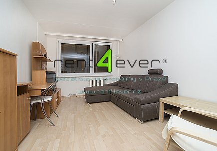 Pronájem bytu, Stodůlky, Amforová, byt 2+kk, 43 m2, po rekonstrukci, zařízený nábytkem, Rent4Ever.cz