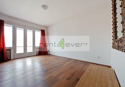 Pronájem bytu, Smíchov, U Santošky, 2+kk, 89 m2, cihla, 2x balkon, bezbariérový, zařízený, Rent4Ever.cz