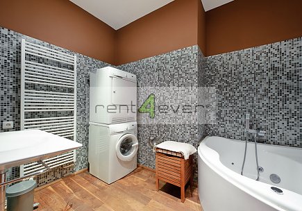 Pronájem bytu, Smíchov, U Santošky, 2+kk, 89 m2, cihla, 2x balkon, bezbariérový, zařízený, Rent4Ever.cz