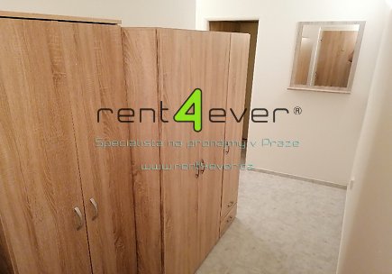 Pronájem bytu, Lhotka, Toušeňská, 3+1, 82 m2, po rekonstrukci, balkon, sklep, zařízený, Rent4Ever.cz