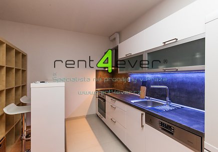 Pronájem bytu, Libeň, Na kopečku, 1+kk, 40 m2, novostavba, výtah, zařízený, Rent4Ever.cz
