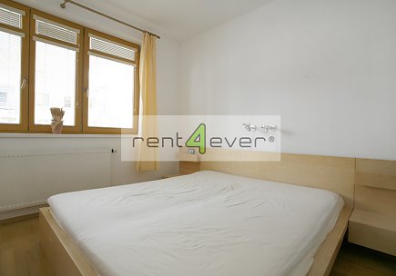 Pronájem bytu, Košíře, Na pomezí, byt 3+kk, 80 m2, cihla, balkon, výtah, vybavený nábytkem, Rent4Ever.cz