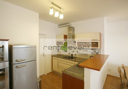 Pronájem bytu, Košíře, Na pomezí, byt 3+kk, 80 m2, cihla, balkon, výtah, vybavený nábytkem, Rent4Ever.cz