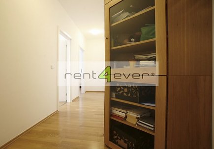 Pronájem bytu, Košíře, Na pomezí, byt 3+kk, 80 m2, cihla, balkon, výtah, vybavený nábytkem, Rent4Ever.cz