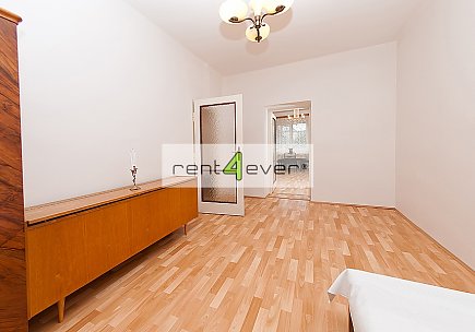 Pronájem bytu, Strašnice, Konojedská, byt 2+1, 52 m2, v RD, po rekonstrukci, garáž, nezařízený, Rent4Ever.cz