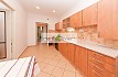 Pronájem bytu, Strašnice, Konojedská, byt 2+1, 52 m2, v RD, po rekonstrukci, garáž, nezařízený, Rent4Ever.cz