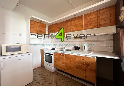 Pronájem bytu, Černý Most, Kpt. Stránského, 2+kk, 45 m2, lodžie, sklep, 2 výtahy, zařízený nábytkem, Rent4Ever.cz