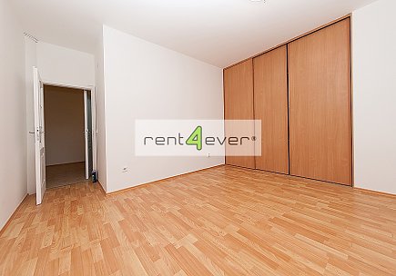 Pronájem bytu, Veleslavín, luxusní byt 5+kk, 170 m2, areál Hvězda, terasa, 2 garážová stání, Rent4Ever.cz