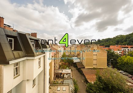 Pronájem bytu, Košíře, U Kavalírky, 2+kk, 43 m2, cihla, parkování, výtah, nezařízený nábytkem, Rent4Ever.cz