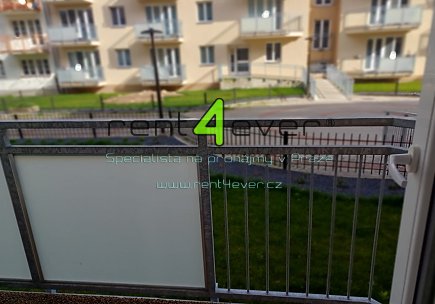 Pronájem bytu, Kyje, Lipnická, byt 1+kk, 28 m2, balkon, výtah, bezbariérový, zařízený, Rent4Ever.cz