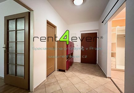 Pronájem bytu, Vršovice, Přípotoční, 2+kk, 58 m2, novostavba, výtah, bezbariérový, zařízený, Rent4Ever.cz