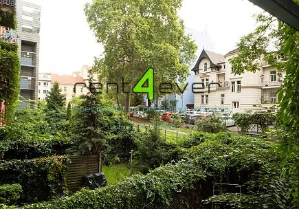 Pronájem bytu, Metro B Palmovka, loftový byt 2+kk, 76 m2, balkon, po rekonstrukci, nezařízený, Rent4Ever.cz