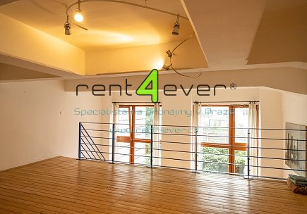Pronájem bytu, Metro B Palmovka, loftový byt 2+kk, 76 m2, balkon, po rekonstrukci, nezařízený, Rent4Ever.cz