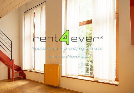 Pronájem bytu, Metro B Palmovka, loftový byt 2+kk, 76 m2, balkon, po rekonstrukci, nezařízený, Rent4Ever.cz