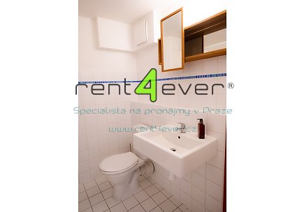 Pronájem bytu, Metro B Palmovka, loftový byt 2+kk, 76 m2, balkon, po rekonstrukci, nezařízený, Rent4Ever.cz