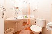 Pronájem bytu, Dejvice, Krocínovská 1+kk ve vile, 35 m2, po rekonstrukci, terasa, zahrada, zařízený, Rent4Ever.cz