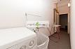Pronájem bytu, Dejvice, Krocínovská 1+kk ve vile, 35 m2, po rekonstrukci, terasa, zahrada, zařízený, Rent4Ever.cz