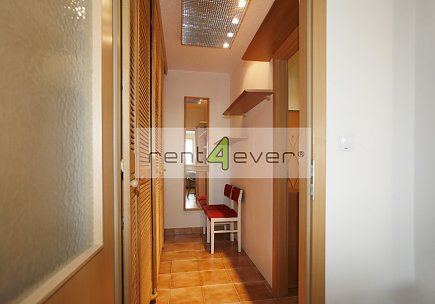 Pronájem bytu, Krč, Nad Ryšánkou, 2+kk, 58 m2, novostavba, balkon, šatna, garáž. stání, vybavený, Rent4Ever.cz