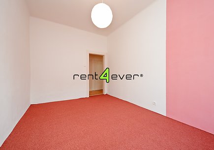 Pronájem bytu, Vršovice, Sportovní,  2+1, 50 m2, cihla, komora, zahrada,  výtah, nezařízený, Rent4Ever.cz