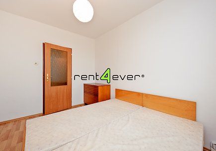 Pronájem bytu, Prosek, Litvínovská, 2+kk, 40 m2, lodžie, komora, částečně zařízený, Rent4Ever.cz