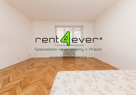 Pronájem bytu, Vršovice, 28. pluku, 2+kk, 40 m2, cihla, sklep, výtah, částečně zařízený nábytkem, Rent4Ever.cz