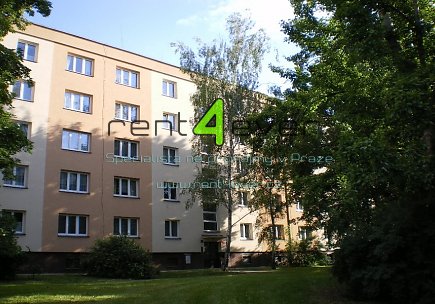 Pronájem bytu, Malešice, Přistoupimská, 2+1, 57 m2, sklep, komora, nevybavený nábytkem, Rent4Ever.cz