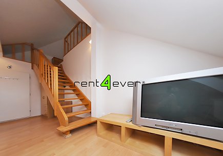Pronájem bytu, Metro A Bořislavka, Vostrovská, 2+kk, 50 m2, after reconstruction, garden, furnished, Rent4Ever.cz