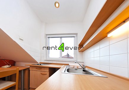 Pronájem bytu, Metro A Bořislavka, Vostrovská, 2+kk, 50 m2, after reconstruction, garden, furnished, Rent4Ever.cz