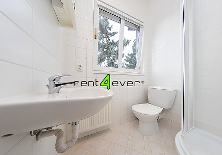 Pronájem bytu, Metro A Bořislavka, Vostrovská, 2+kk, 50 m2, after reconstruction, garden, furnished, Rent4Ever.cz