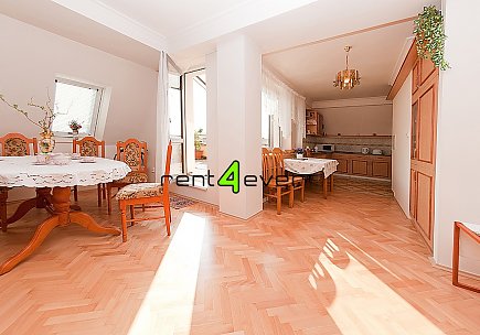 Pronájem bytu, Vokovice, byt 4+1, 120 m2, po rekonstrukci, 2 balkony, terasa, 2 garážová stání, Rent4Ever.cz