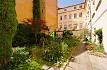 Pronájem bytu, Staré město, Týnská ulička, 1+kk, 50 m2, cihla, zahrada, zařízený, Rent4Ever.cz