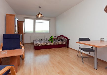Pronájem bytu, Krč, Štúrova, byt 1+kk, 27 m2, v cihlová nástavbě, zařízený nábytkem, Rent4Ever.cz