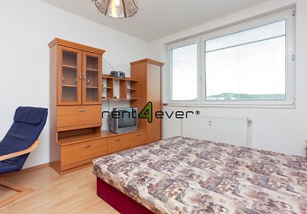 Pronájem bytu, Krč, Štúrova, byt 1+kk, 27 m2, v cihlová nástavbě, zařízený nábytkem, Rent4Ever.cz