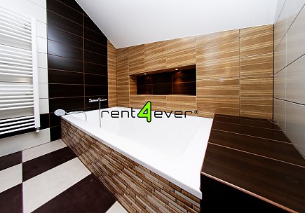Pronájem bytu, Čimice, Čimická, podkrovní byt 3+kk, 94 m2, novostavba, terasa, nezařízený, Rent4Ever.cz