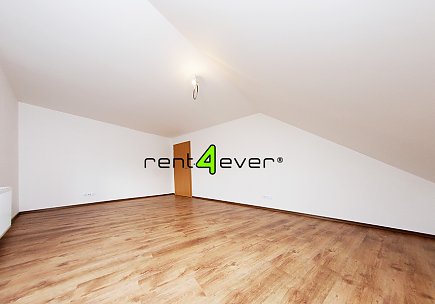 Pronájem bytu, Čimice, Čimická, podkrovní byt 3+kk, 94 m2, novostavba, terasa, nezařízený, Rent4Ever.cz