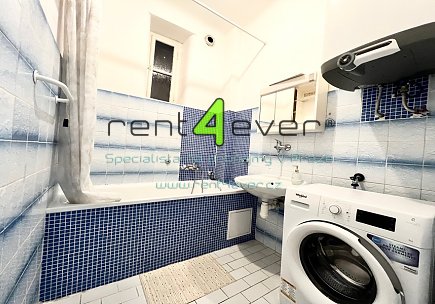 Pronájem bytu, Holešovice, Kamenická, 3+1, 90 m2, cihla, balkon, 2x komora, výtah, zařízený, Rent4Ever.cz